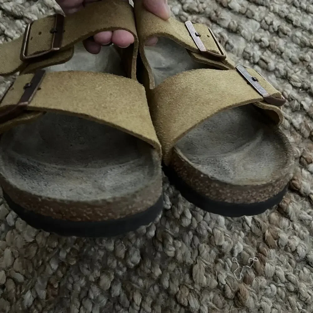 Birkenstock Arizona Taupe Suede Leather Sandals Size 40 Narrow Women 9 Men 7